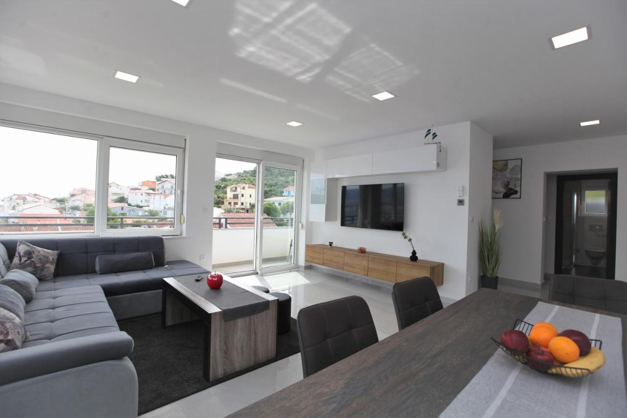 Apartmani Ive Трогир Екстериор снимка