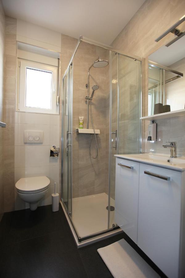 Apartmani Ive Трогир Екстериор снимка